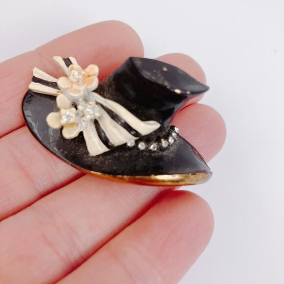 VTG Signed BSK My Fair Lady Hat Brooch 60s Rhinestones Enamel 22k Gold Plated - Picture 2 of 10